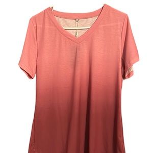 NWT, Pink Ombré short sleeved v-neck tee by Samped